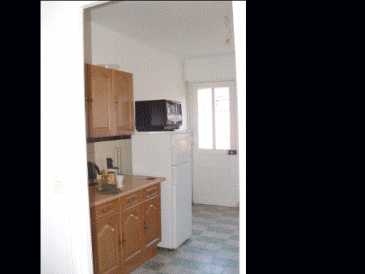 Photo: Rents 5 bedrooms apartment 90 m2 (969 ft2)