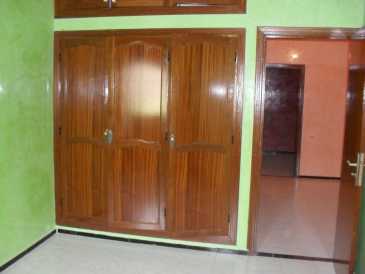 Photo: Sells 7+ bedrooms apartment 140 m2 (1,507 ft2)