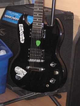 Photo: Sells Guitar EPIPHONE - SG SPECIAL II