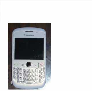 Photo: Sells Cell phone BLACKBERRY - CURVE 8520