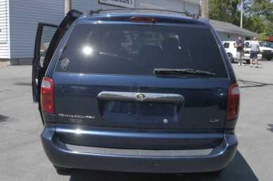 See An Ad - Sells Suv Chrysler - 2001 Chrysler Town And