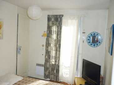 Photo: Rents 1 bedroom apartment 27 m2 (291 ft2)