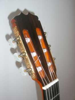 Photo: Sells Guitar FLAMENCO GUITARE - CONDE HERMANOS