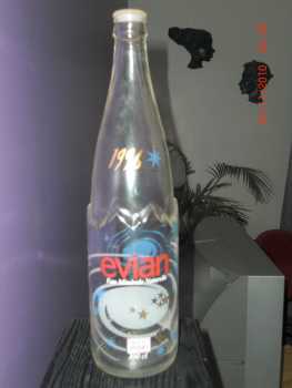 Photo: Sells Collection object BOUTEILLE DE COLLECTION EVIAN 1996