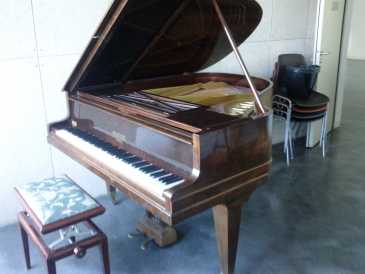 Photo: Sells Baby grand piano PLEYEL - F