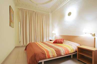 Photo: Rents 7+ bedrooms apartment 120 m2 (1,292 ft2)