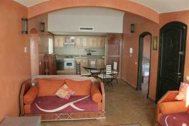 Photo: Sells 2 bedrooms apartment 98 m2 (1,055 ft2)