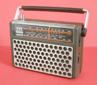 Photo: Sells HIFI stereo / radio ITT SCHAUB-LORENZ - JUNIOR 28 - ANNO 1976