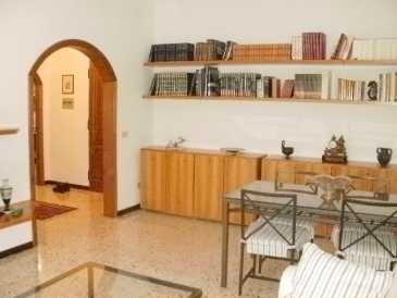 Photo: Sells 4 bedrooms apartment 90 m2 (969 ft2)