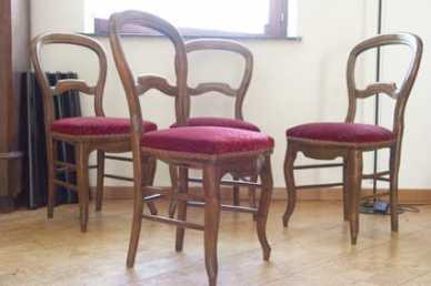 Photo: Sells 4 Chairs