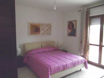 Photo: Sells 2 bedrooms apartment 82 m2 (883 ft2)
