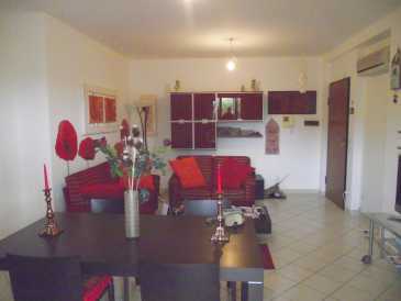 Photo: Sells 2 bedrooms apartment 82 m2 (883 ft2)