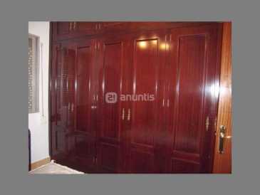 Photo: Sells 4 bedrooms apartment 60 m2 (646 ft2)