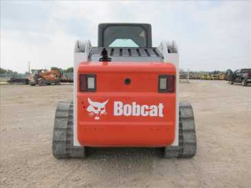 Photo: Sells Truck and utility BOBCAT - T250