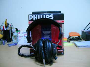 Photo: Sells Guitar and string instrument PHILIPS - PHILIPS SBC 3155