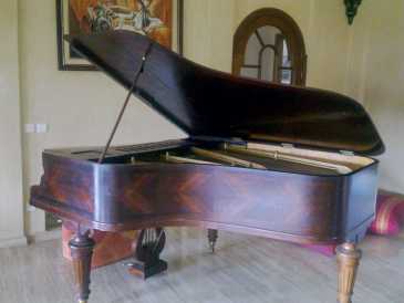 Photo: Sells Baby grand piano ERARD - ERARD