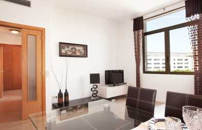 Photo: Rents 3 bedrooms apartment 80 m2 (861 ft2)