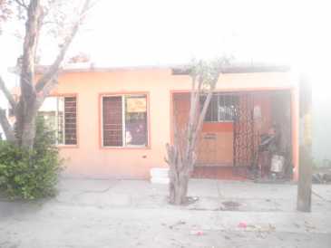 Photo: Sells House 92 m2 (990 ft2)