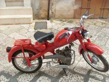 Photo: Sells Motorbike 50 cc - MOTOM ITALIANA - MOTOM ITALIANA