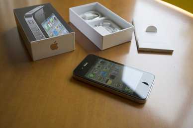 Photo: Sells Cell phone APPLE IPHONE - APPLE IPHONE 4G