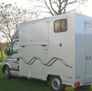 Photo: Sells Truck and utility RENAULT - MASTER 150 CV