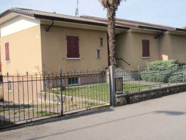 Photo: Sells House 150 m2 (1,615 ft2)