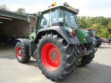 Photo: Sells Agricultural vehicle FENDT - 818 VARIO