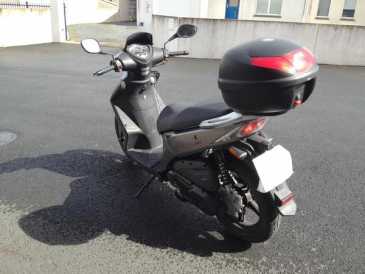 Photo: Sells Motorbike 125 cc - KYMCO - KYMCO AGILITY