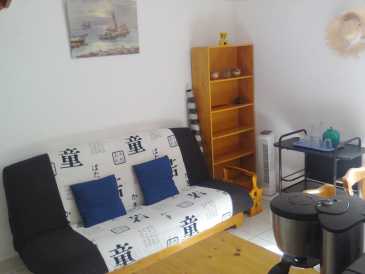 Photo: Sells 2 bedrooms apartment 41 m2 (441 ft2)