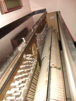 Photo: Sells Upright / vertical piano CHASSAIGNE FRERES - CHASSAIGNE FRERES
