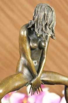 Photo: Sells Free-standing Bronze - WESTERN EXCELLENT BRONZE MARBLE  ART STATUE ORIGIN - Contemporary