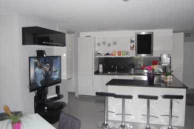 Photo: Sells 4 bedrooms apartment 124 m2 (1,335 ft2)