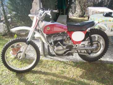 Photo: Sells Motorbike 250 cc - BULTACO - PURSANG MK5 1971