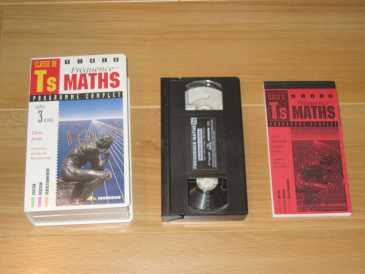 Photo: Sells 3 VHS Documentary - Science - FREQUENCE MATHS S - EQUAVISION
