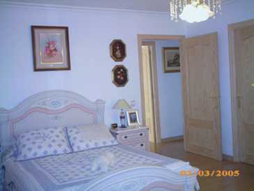 Photo: Rents 4 bedrooms apartment 377 m2 (4,058 ft2)