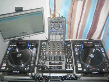 Photo: Gives for free Music instrument DENON - DJ700