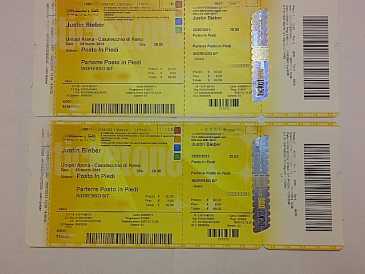 Photo: Sells Concert tickets JUSTIN BIEBER - CASALECCHIO DI RENO