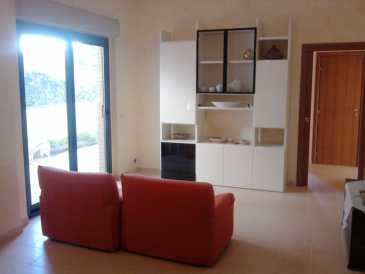 Photo: Sells 4 bedrooms apartment 80 m2 (861 ft2)