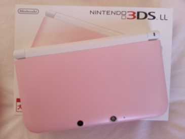 Photo: Sells Gaming console NINTENDO - 3DS XL