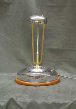 Photo: Sells Lamp LAMP WITH HARLEY DAVIDSON PARTS