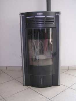Photo: Sells Electric household appliance PROLINE - POELE A GRANULES DE BOIS