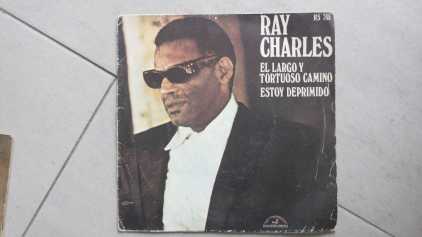 Photo: Sells Vinyl 45 rpm Pop, rock, folk - RAY CHARLES