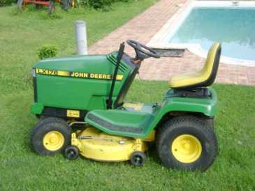 Photo: Gives for free Agricultural vehicle JOHN DEERE‏ - LX 176