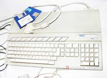 Photo: Sells Office computer ATARI 520STF - ATARI 520STF