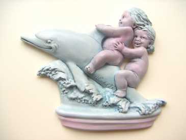 Photo: Sells Low-relief Plaster - DAUPHIN - Contemporary
