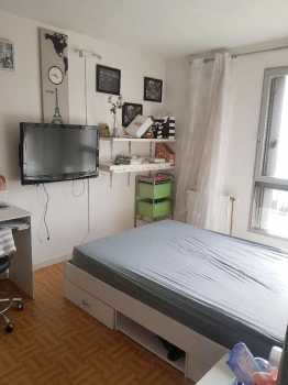Photo: Rents 3 bedrooms apartment 12 m2 (129 ft2)