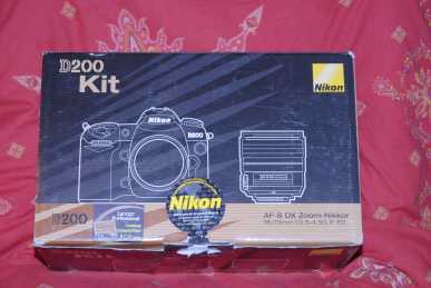 Photo: Sells Camera NIKON - D 200 KIT