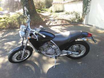 Photo: Sells Motorbike 650 cc - APRILIA - 6.5 STARK