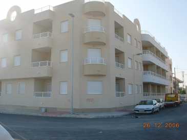 Photo: Sells 3 bedrooms apartment 68 m2 (732 ft2)