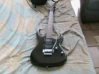 Photo: Sells Guitar WHALE - BLACK NARWHALE